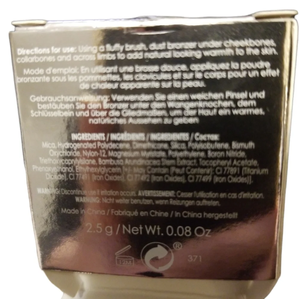 4/25 bundle item. Ciaté London Bamboo Bronzer in Palm Island